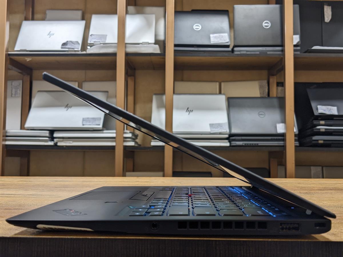 Lenovo ThinkPad X1 Carbon Core i7 8th Generation